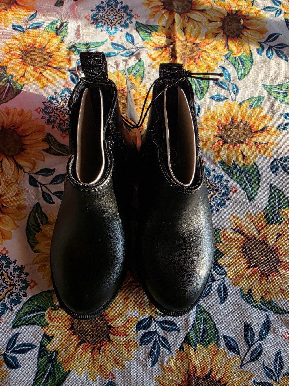 Girls Black Chelsea Ankle Boots — Sleek Slip-On Booties